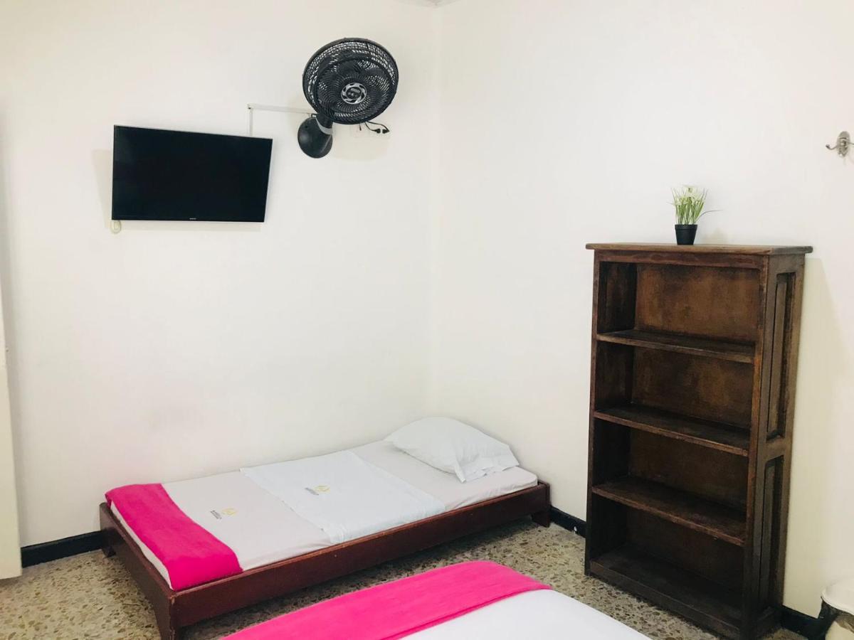 Hotel Maceo 梅尔加 外观 照片