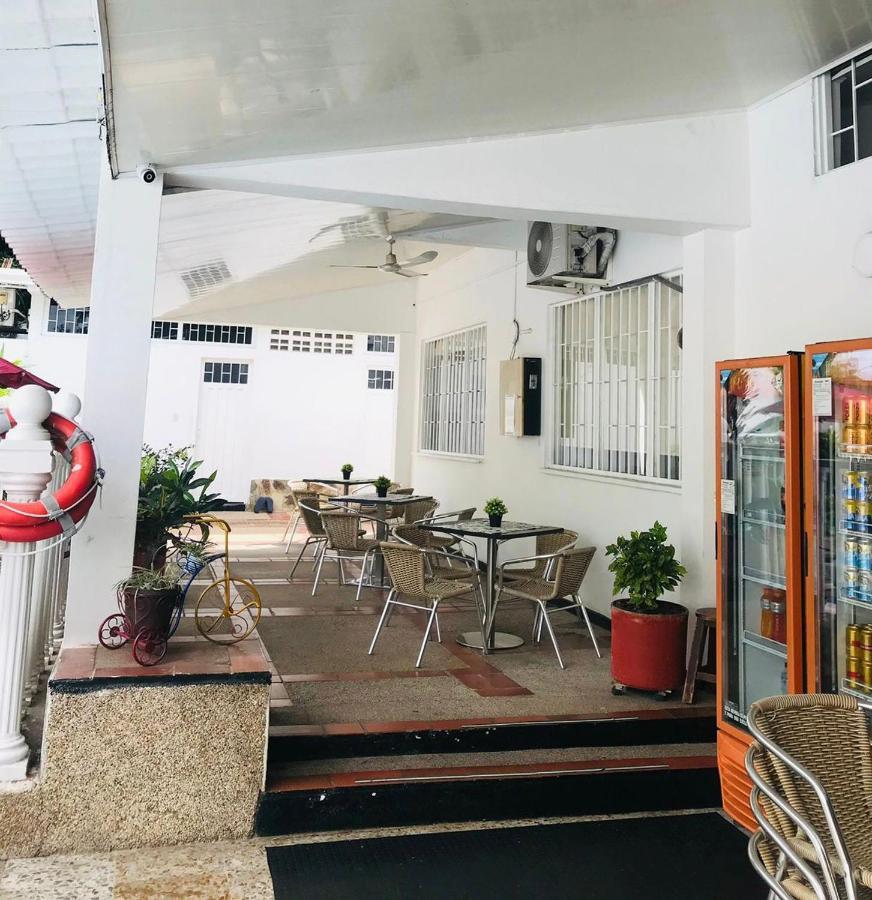 Hotel Maceo 梅尔加 外观 照片